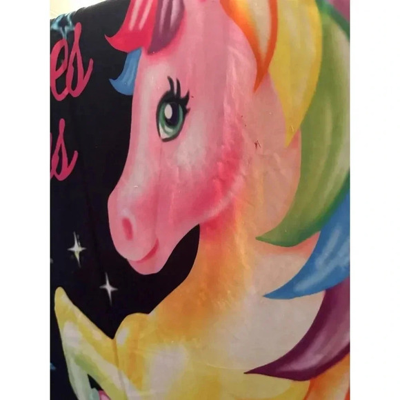 Unicorn My Eyes Believe two pillow cases & light blanket - Picture 2 of 9